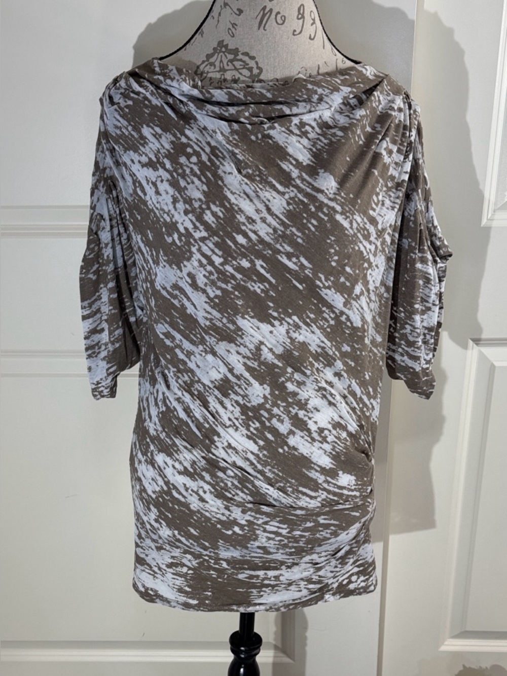 Foley + Corinna Taupe and White Burnout Print Tunic Small